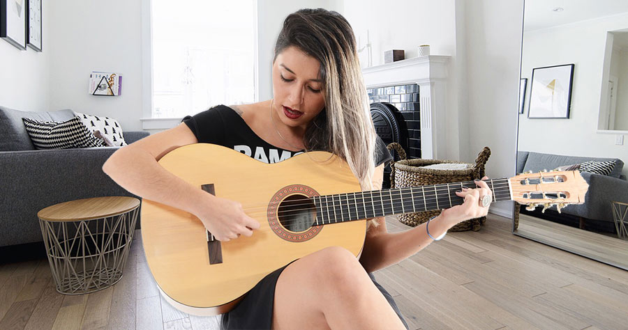 Tocar violão e guitarra
